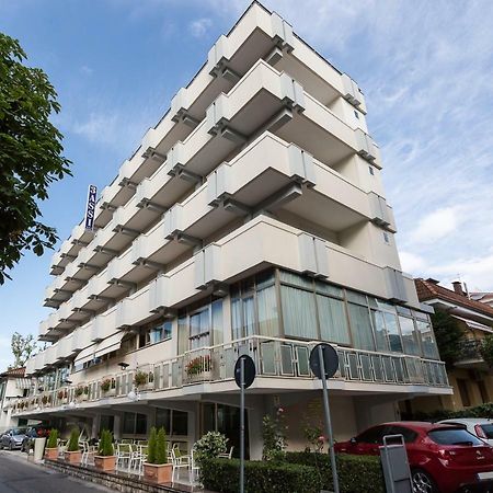 Hotel Tre Assi Римини Экстерьер фото