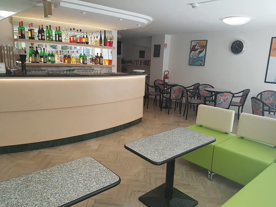 Hotel Tre Assi Римини Экстерьер фото